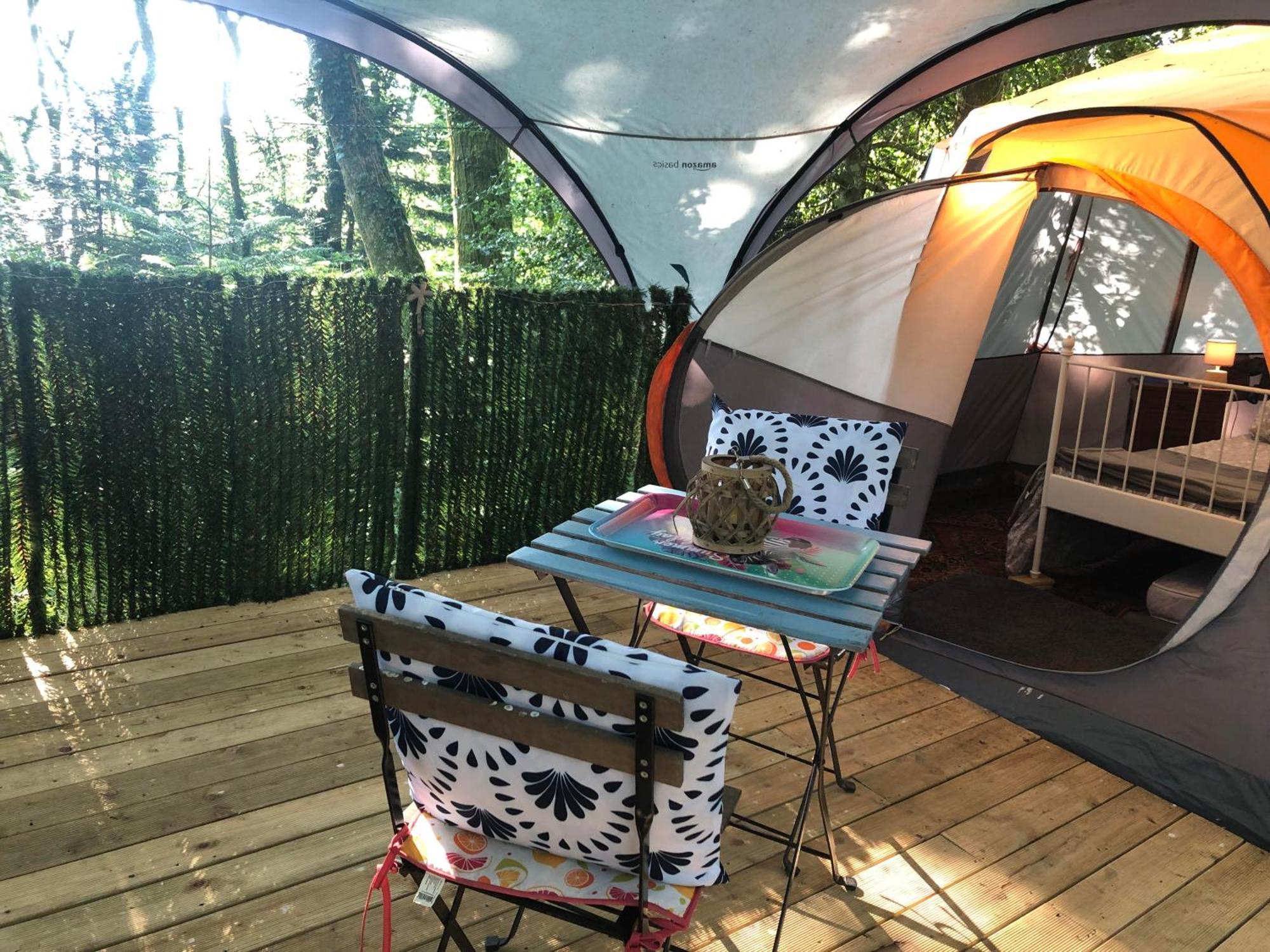 Camping Au Lac Du Drennec Glamping Tent Commana Luaran gambar